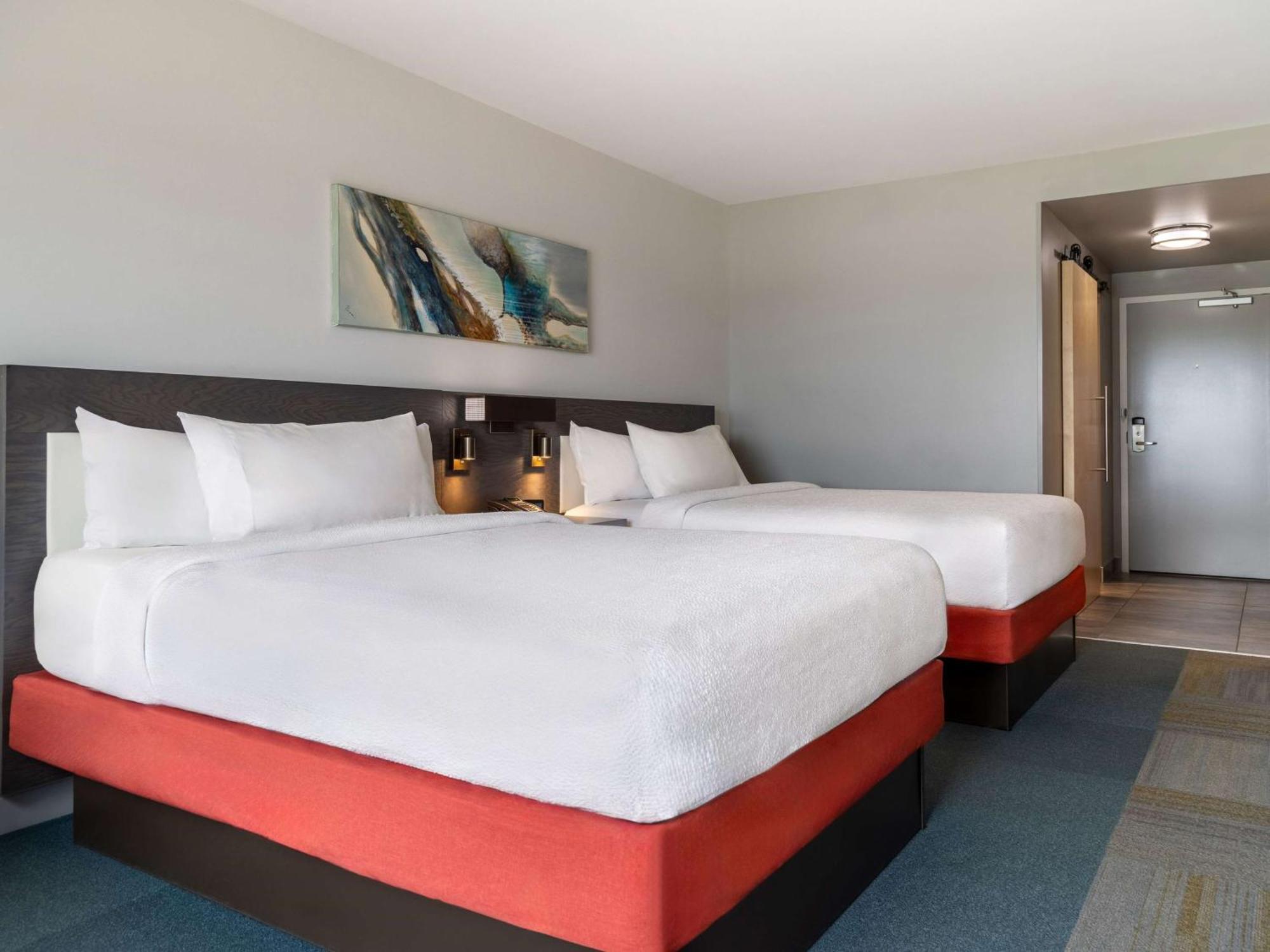 Hilton Garden Inn Fredericton Exterior photo