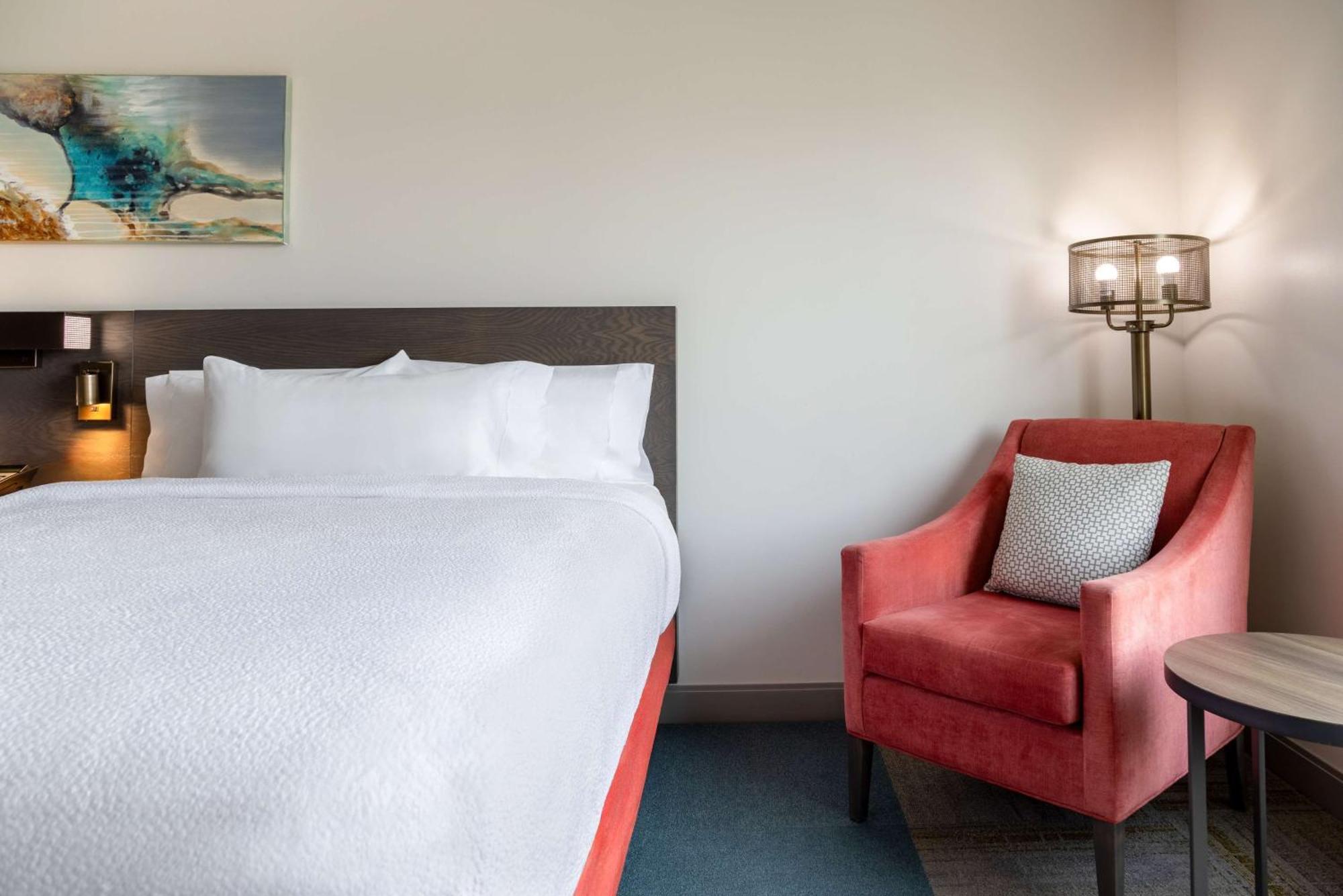 Hilton Garden Inn Fredericton Exterior photo